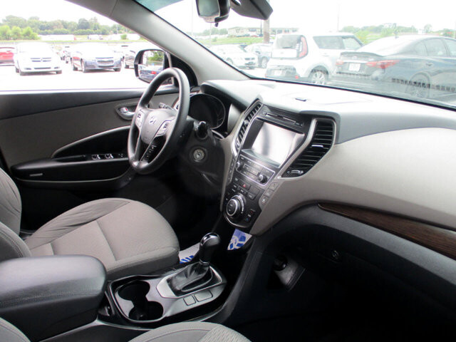 2017 Hyundai Santa Fe in Oak Grove, MO 64075 - 18072459 14