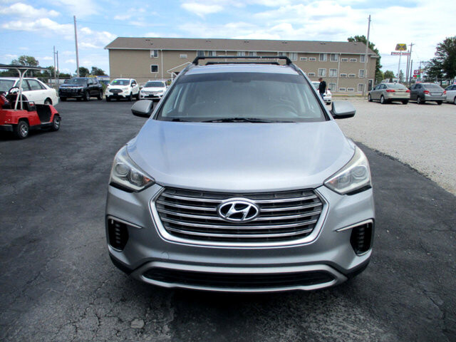 2017 Hyundai Santa Fe in Oak Grove, MO 64075 - 18072459 3