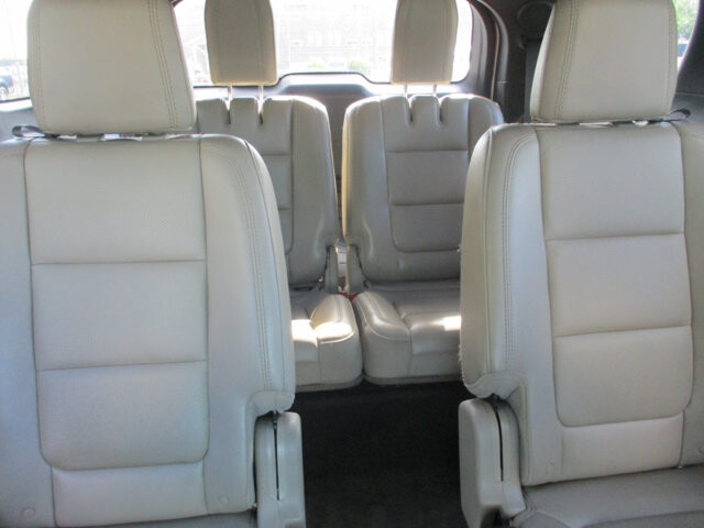 2014 Ford Explorer in Oak Grove, MO 64075 - 18072460 13