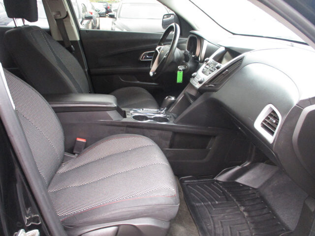 2017 Chevrolet Equinox in Oak Grove, MO 64075 - 18072461 10