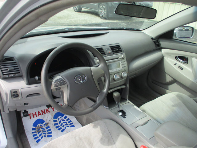 2010 Toyota Camry in Oak Grove, MO 64075 - 18072462 8