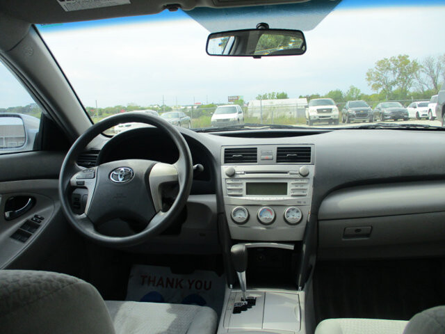 2010 Toyota Camry in Oak Grove, MO 64075 - 18072462 10
