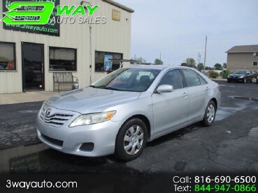 2010 Toyota Camry in Oak Grove, MO 64075