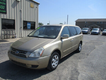 2006 Kia Sedona in Oak Grove, MO 64075