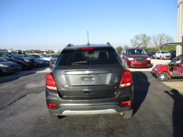 2019 Chevrolet Trax in Oak Grove, MO 64075 - 18072465 6