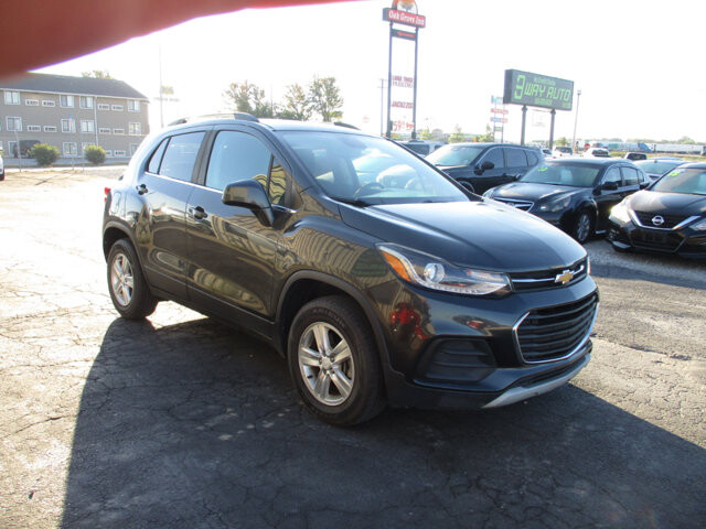 2019 Chevrolet Trax in Oak Grove, MO 64075 - 18072465 3