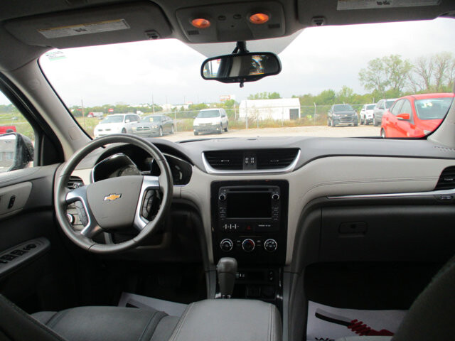 2016 Chevrolet Traverse in Oak Grove, MO 64075 - 18072468 11