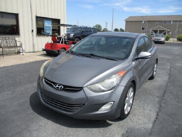 2013 Hyundai Elantra in Oak Grove, MO 64075