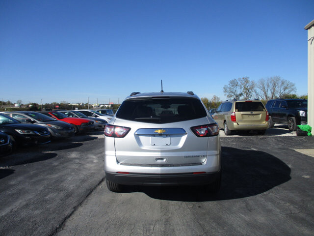 2014 Chevrolet Traverse in Oak Grove, MO 64075 - 18072473 7