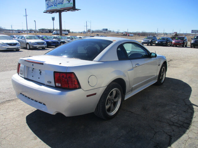 2002 Ford Mustang in Oak Grove, MO 64075 - 18072474 5