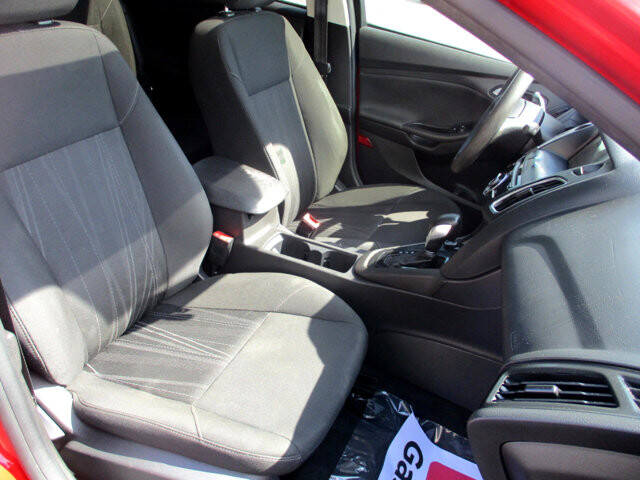 2017 Ford Focus in Oak Grove, MO 64075 - 18072475 10