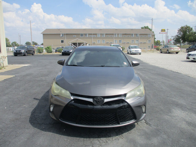 2015 Toyota Camry in Oak Grove, MO 64075 - 18072476 2