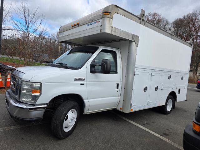 2015 Ford E-350 and Econoline 350 in Blauvelt, NY 10913 - 18072505 3