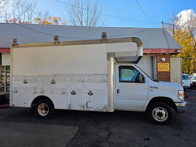 2015 Ford E-350 and Econoline 350 in Blauvelt, NY 10913 - 18072505 56