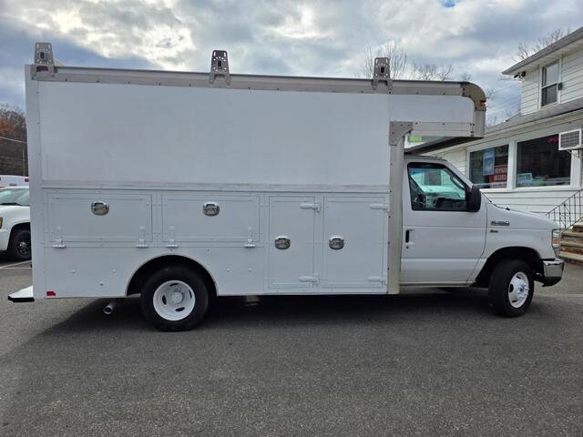 2015 Ford E-350 and Econoline 350 in Blauvelt, NY 10913 - 18072505 8