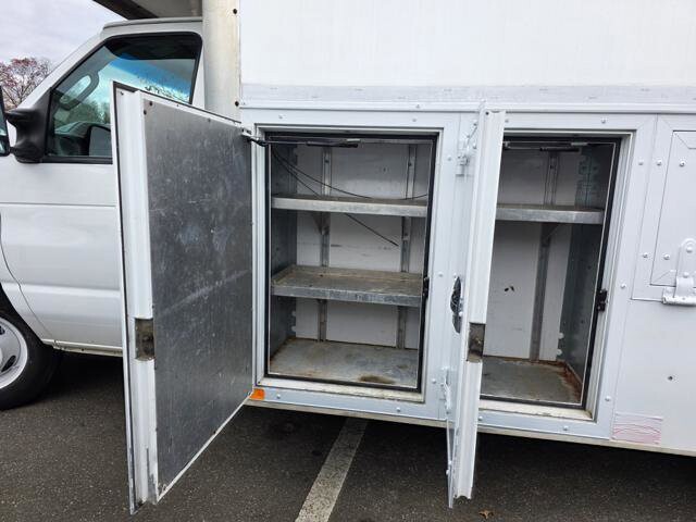 2015 Ford E-350 and Econoline 350 in Blauvelt, NY 10913 - 18072505 27