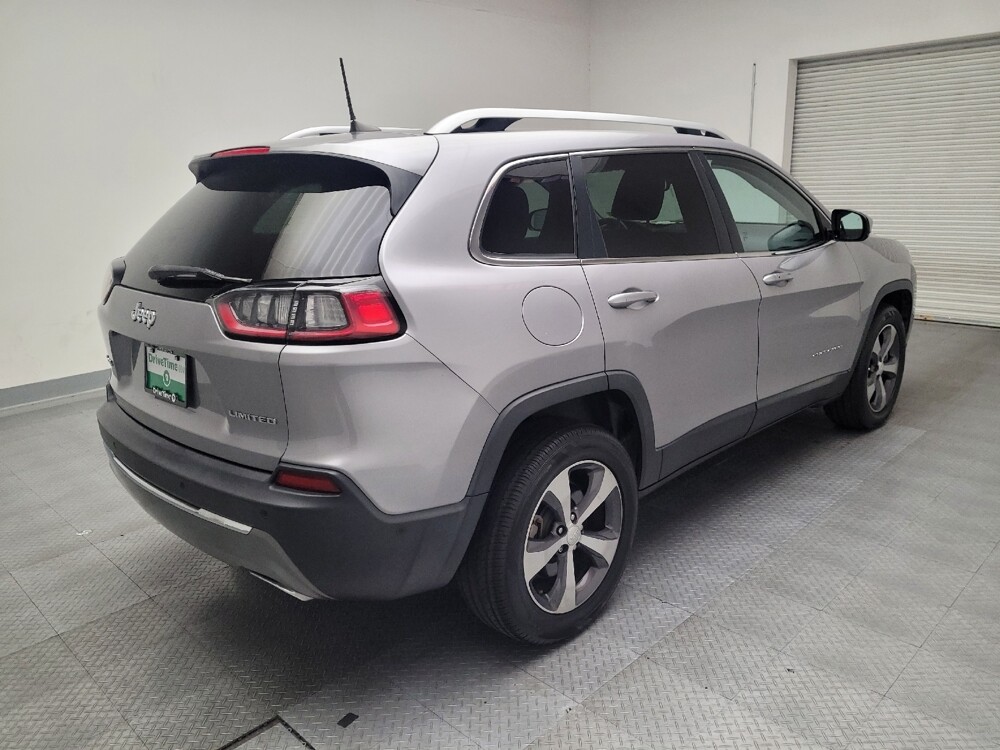 2019 Jeep Cherokee in Montclair, CA 91763 - 18072510 9