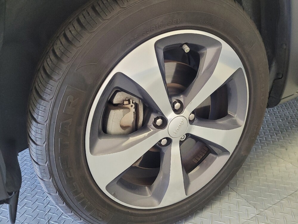 2019 Jeep Cherokee in Montclair, CA 91763 - 18072510 31