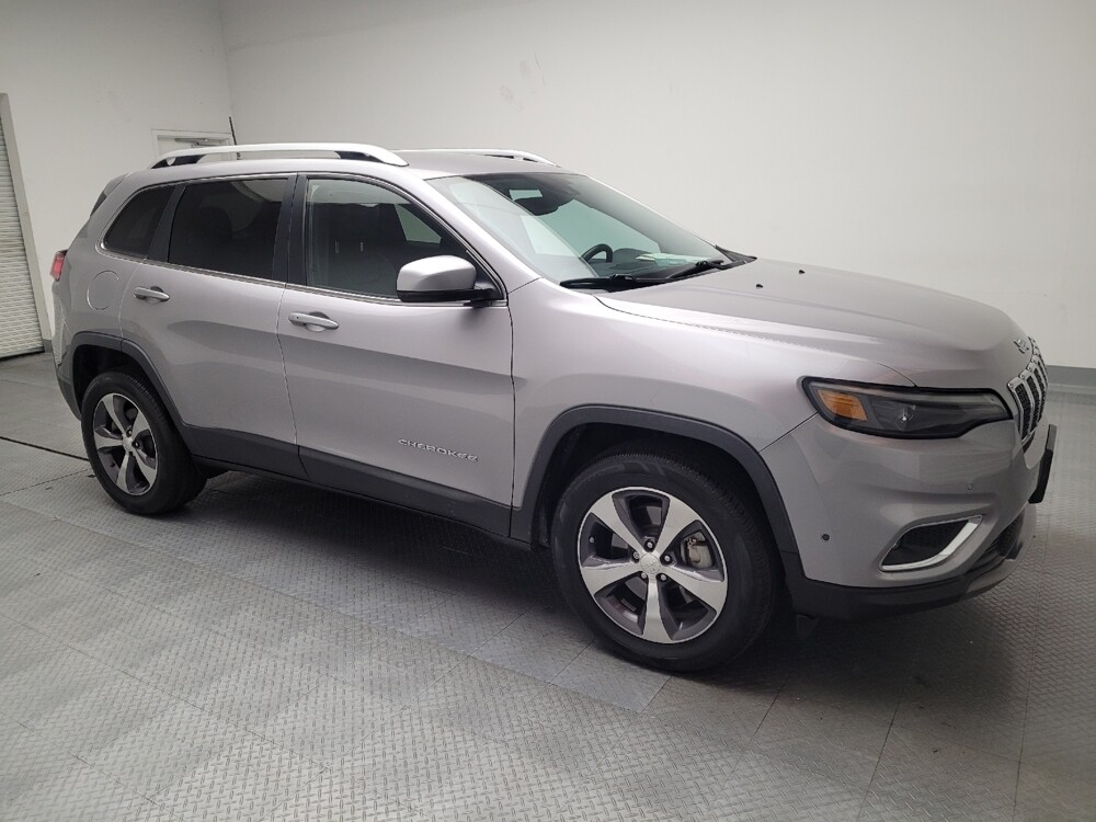 2019 Jeep Cherokee in Montclair, CA 91763 - 18072510 11