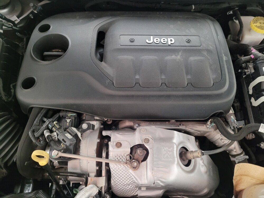 2019 Jeep Cherokee in Montclair, CA 91763 - 18072510 30