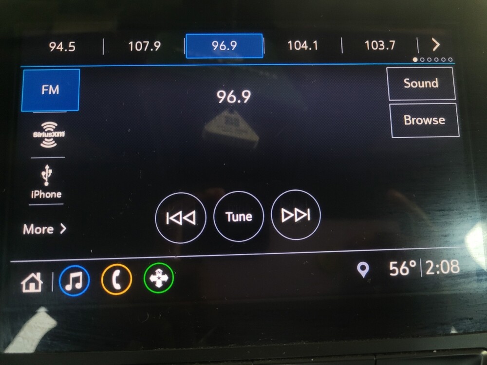 2020 Chevrolet Equinox in Knoxville, TN 37923 - 18072528 25