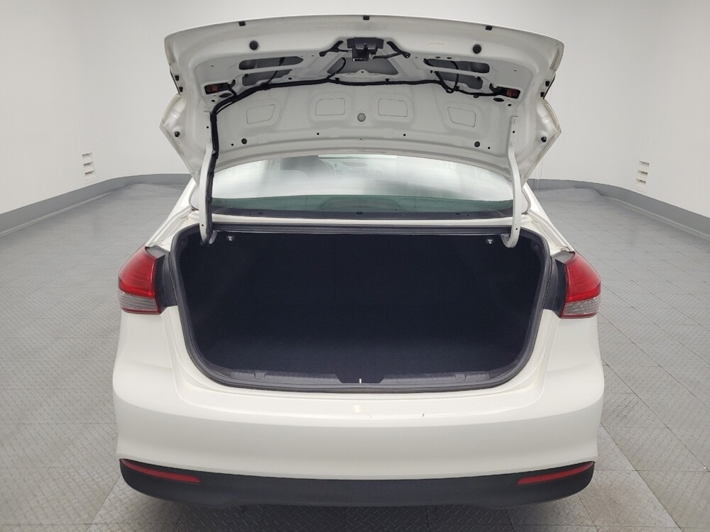 2017 Kia Forte in Memphis, TN 38115 - 18072621 29