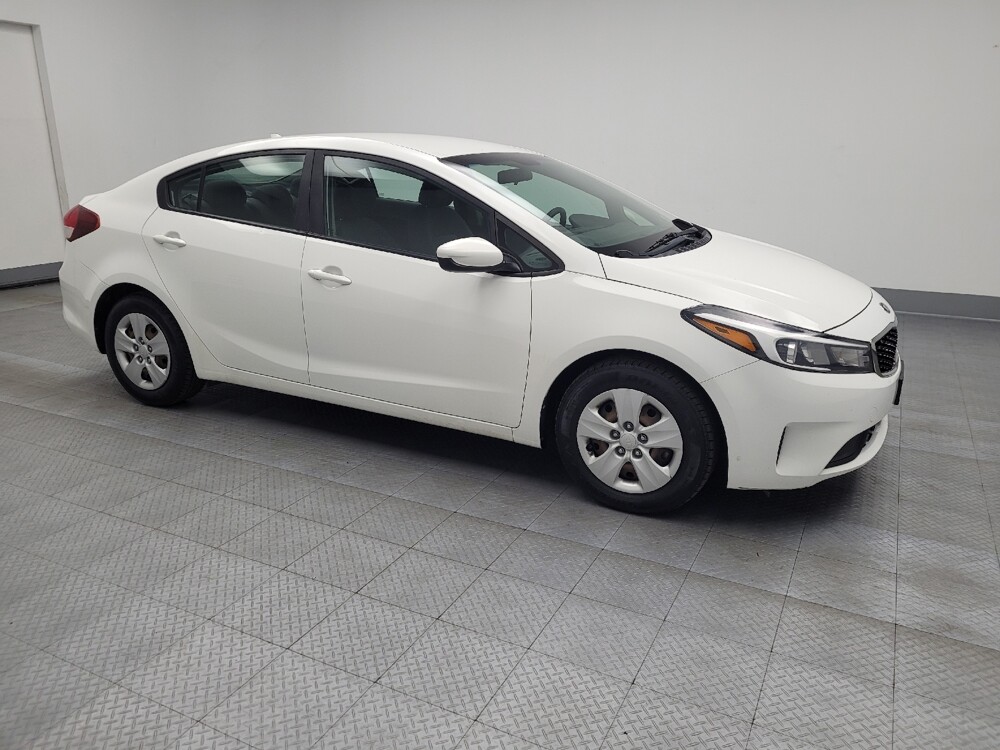 2017 Kia Forte in Memphis, TN 38115 - 18072621 11