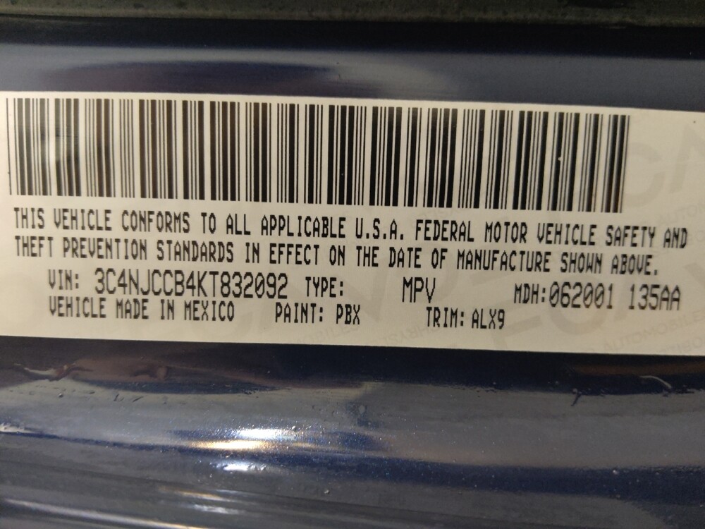 2019 Jeep Compass in Live Oak, TX 78233 - 18072632 33