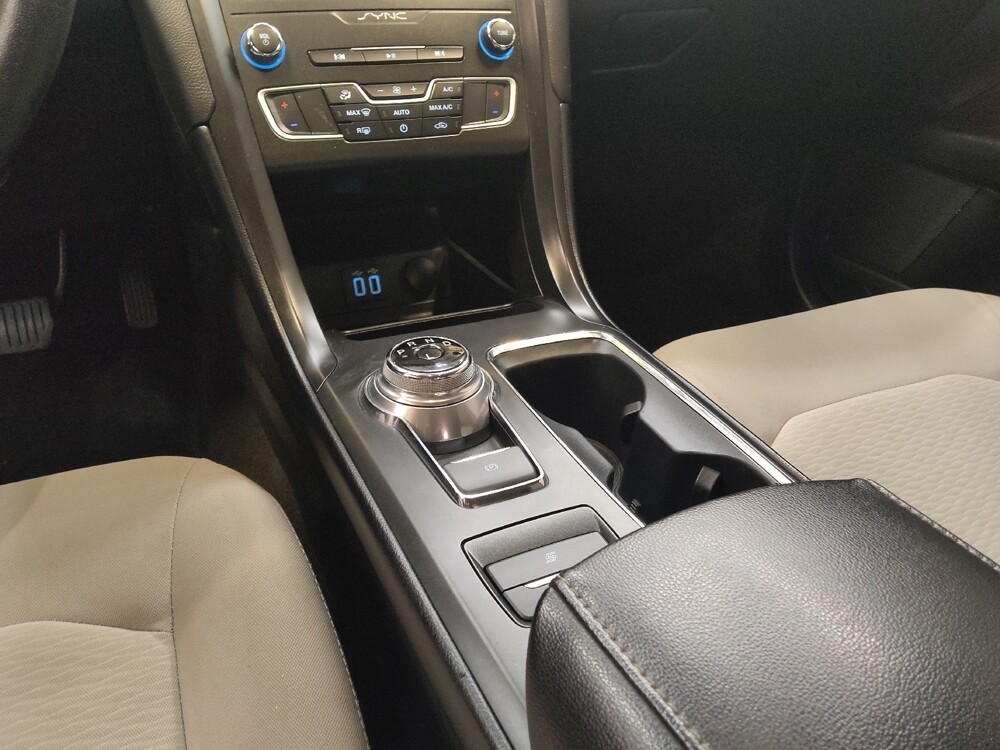 2020 Ford Fusion in Cincinnati, OH 45255 - 18072637 26