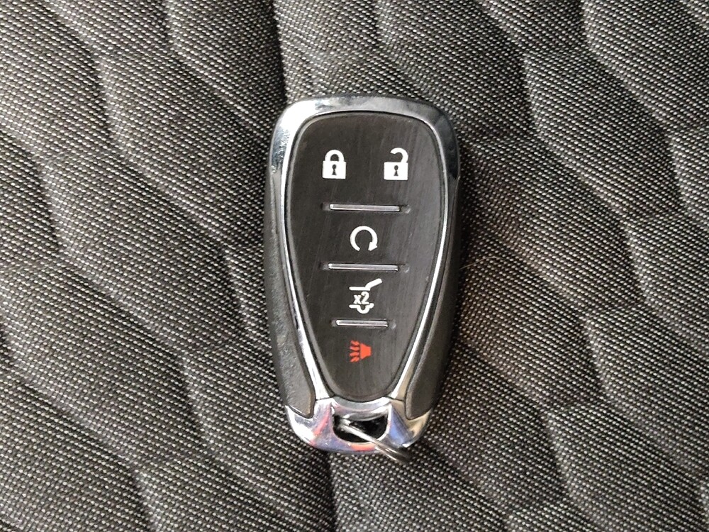 2019 Chevrolet Equinox in Cincinnati, OH 45255 - 18072638 32