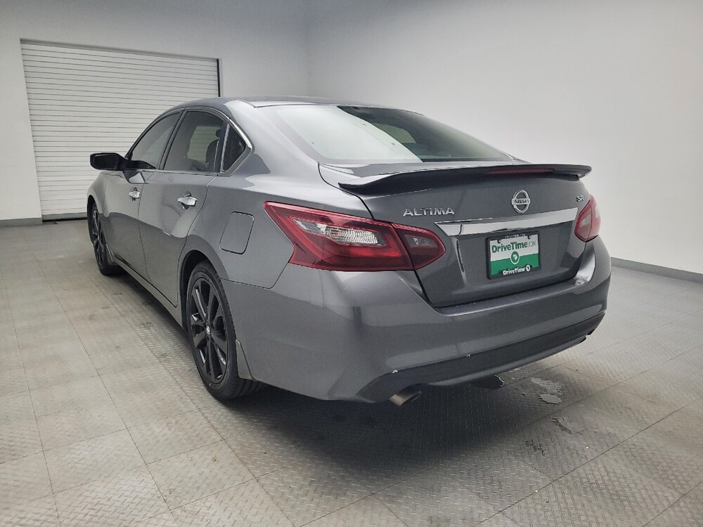 2017 Nissan Altima in Taylor, MI 48180 - 18072677 5