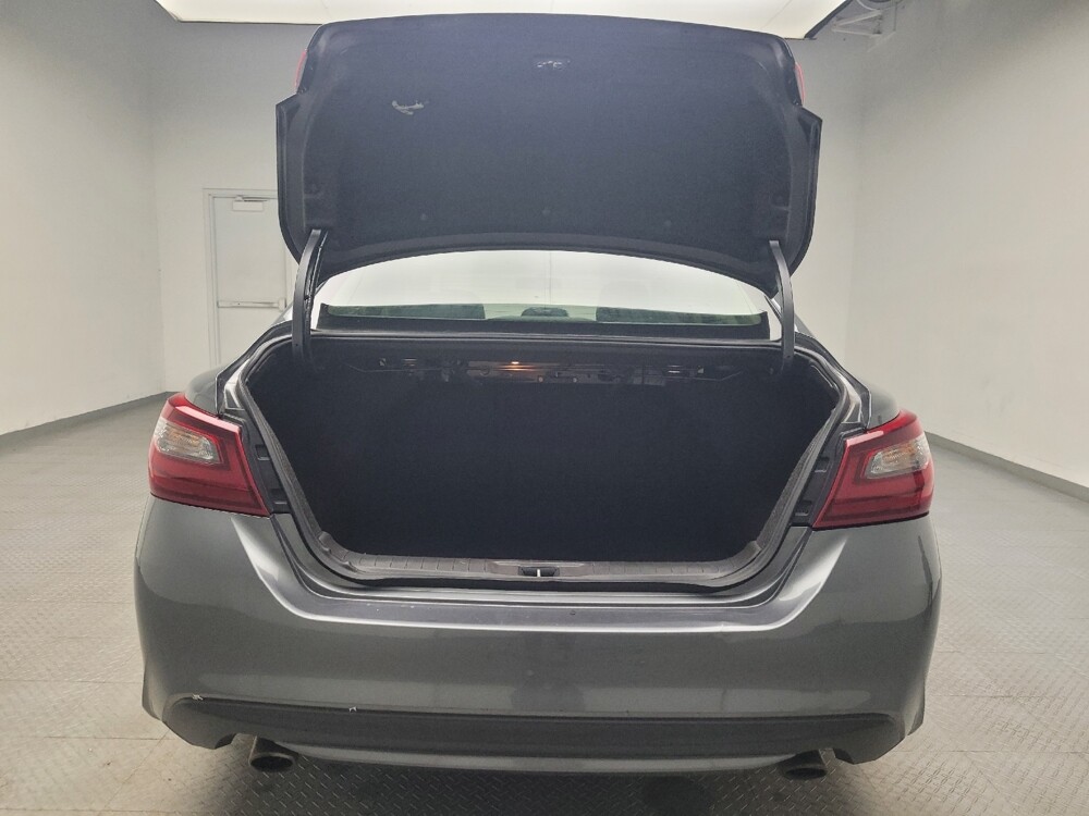 2017 Nissan Altima in Taylor, MI 48180 - 18072677 29