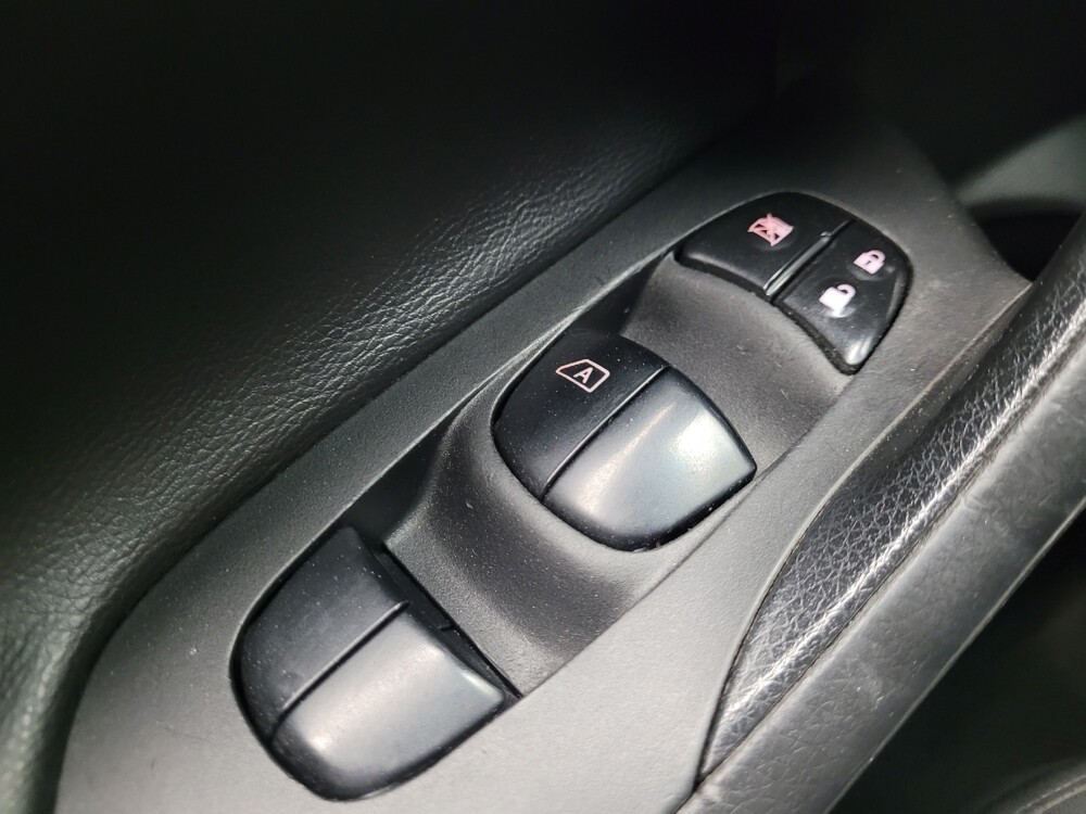 2017 Nissan Altima in Taylor, MI 48180 - 18072677 27