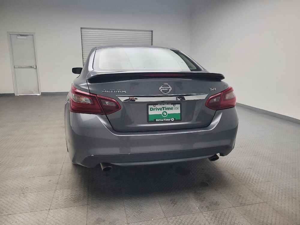 2017 Nissan Altima in Taylor, MI 48180 - 18072677 6