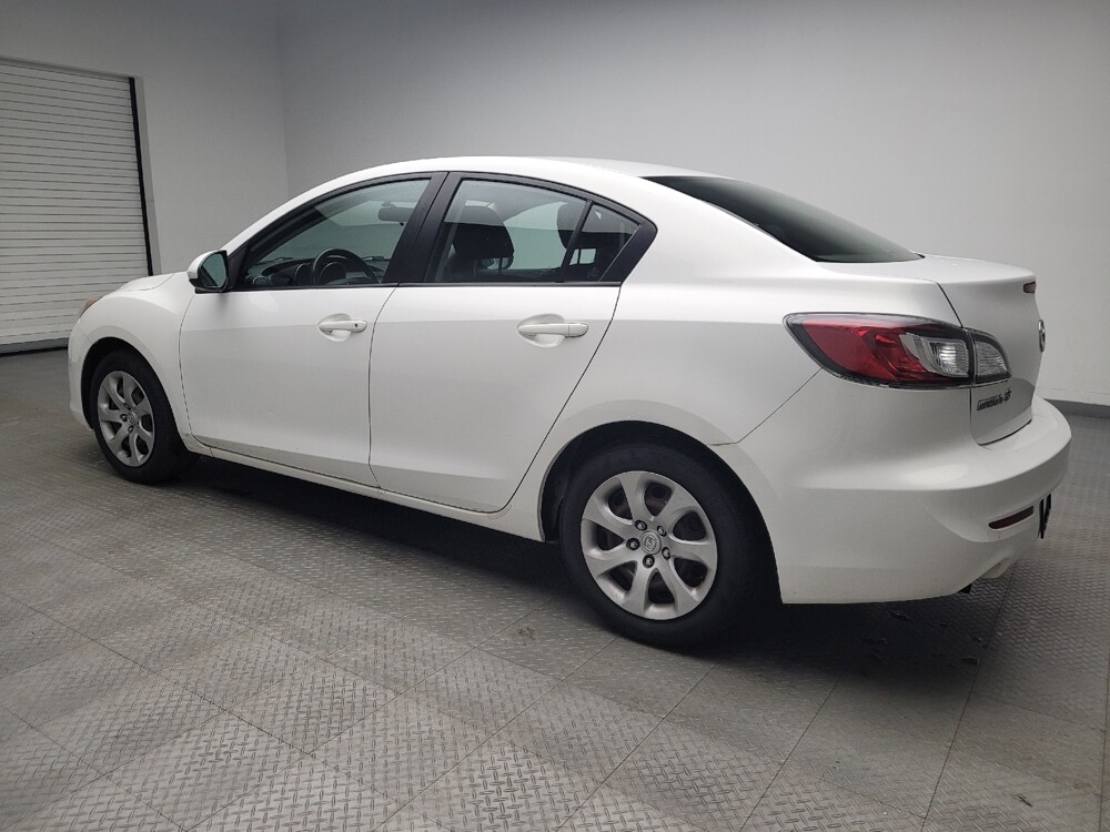 2013 Mazda MAZDA3 in Eastpointe, MI 48021 - 18072680 3