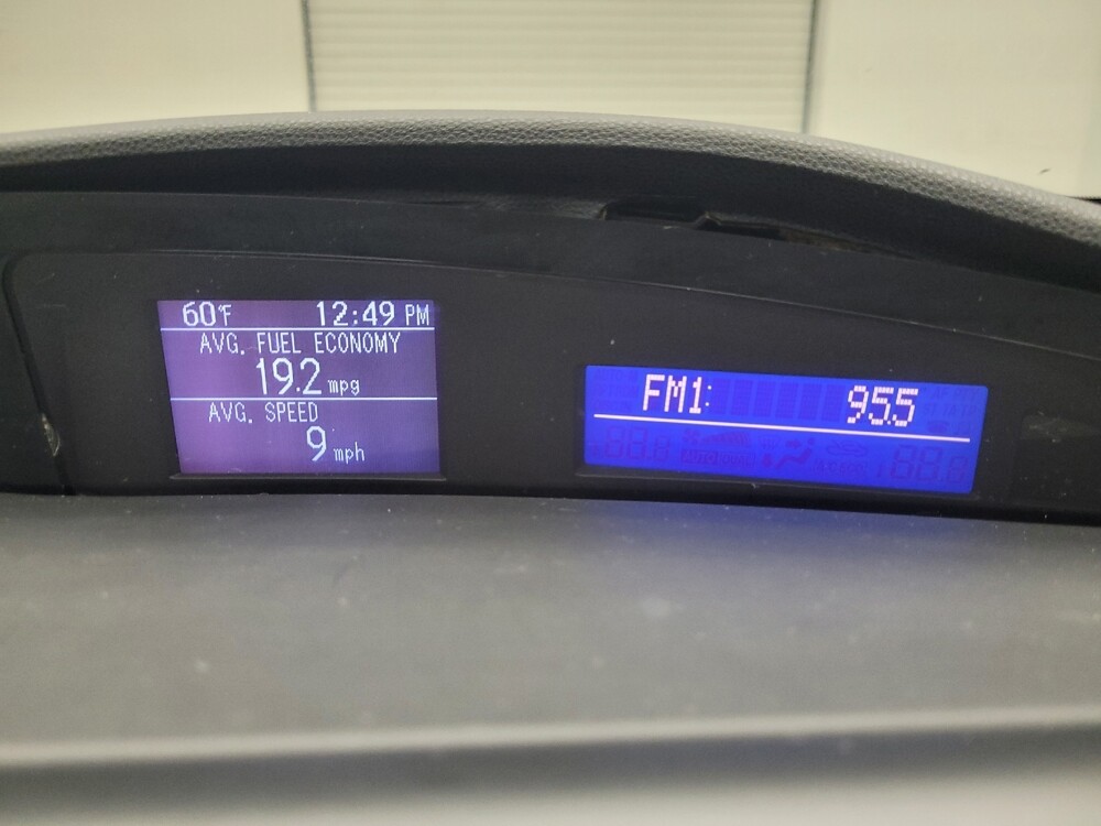 2013 Mazda MAZDA3 in Eastpointe, MI 48021 - 18072680 25