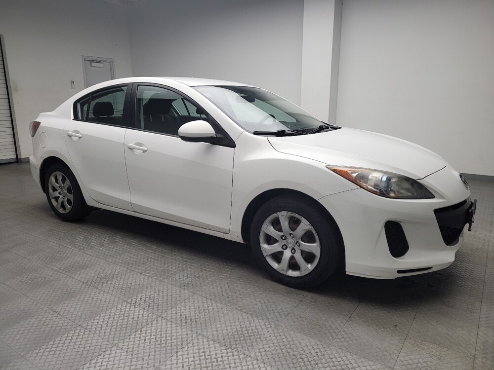 2013 Mazda MAZDA3 in Eastpointe, MI 48021 - 18072680 11