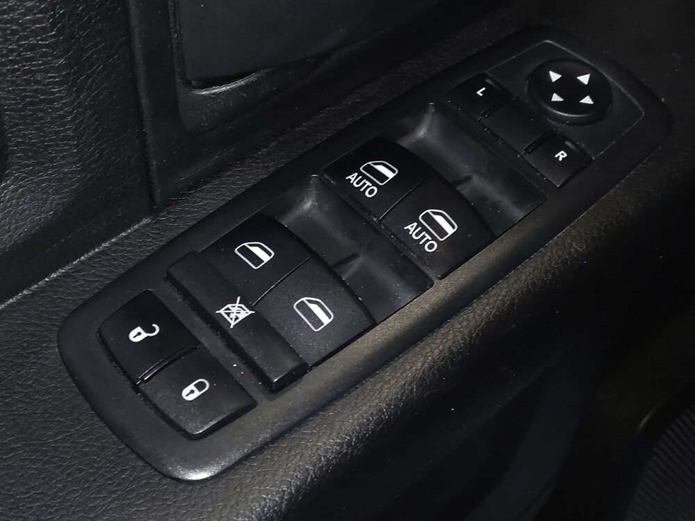 2019 RAM 1500 in Hialeah, FL 33014 - 18072707 27