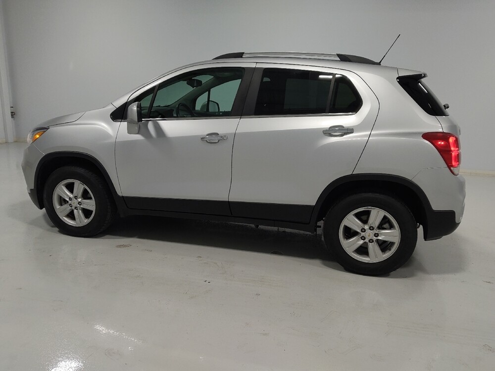 2019 Chevrolet Trax in Columbus, OH 43231 - 18072709 3
