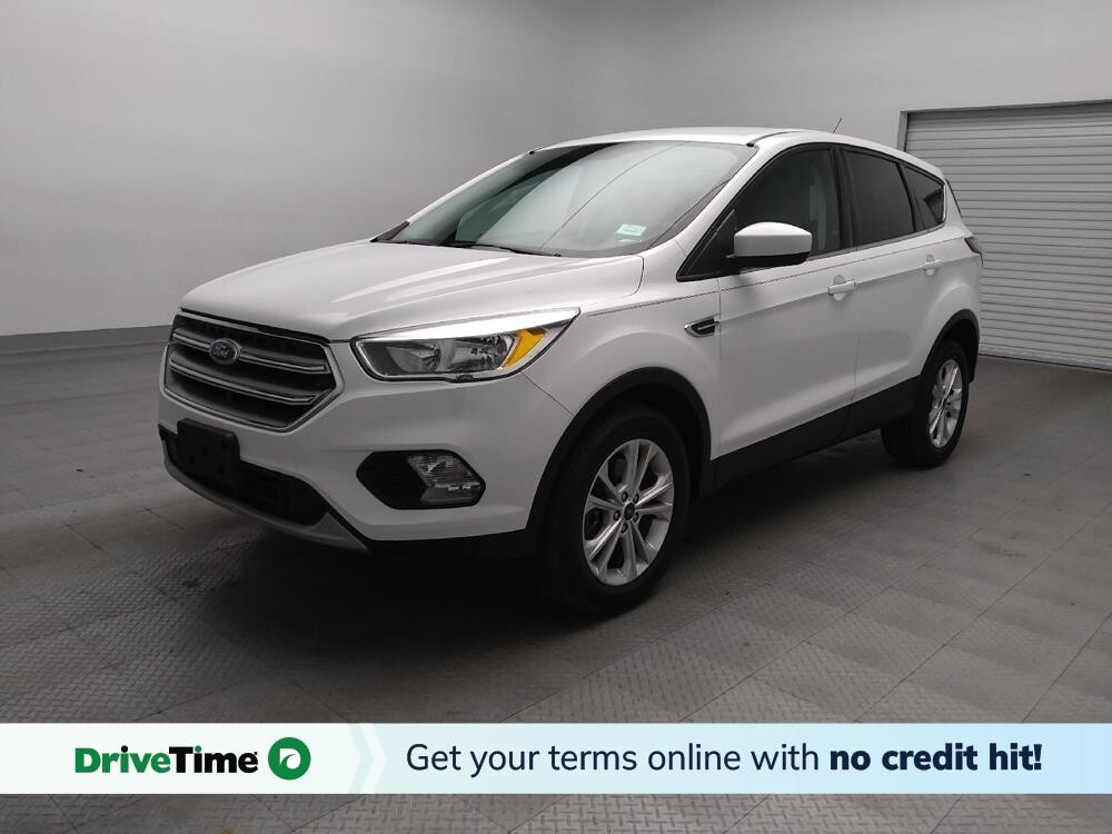 2017 Ford Escape in Arlington, TX 76011 - 18072712
