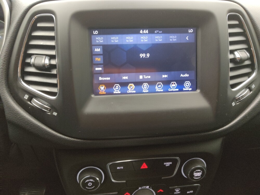 2018 Jeep Compass in Topeka, KS 66611 - 18072716 25