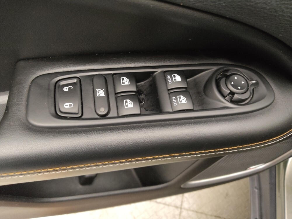 2018 Jeep Compass in Topeka, KS 66611 - 18072716 27