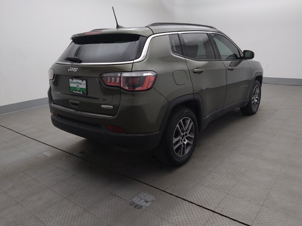 2018 Jeep Compass in Topeka, KS 66611 - 18072716 9