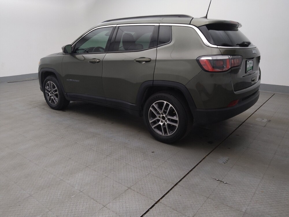 2018 Jeep Compass in Topeka, KS 66611 - 18072716 3