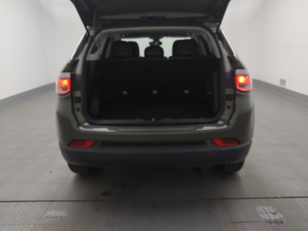 2018 Jeep Compass in Topeka, KS 66611 - 18072716 29