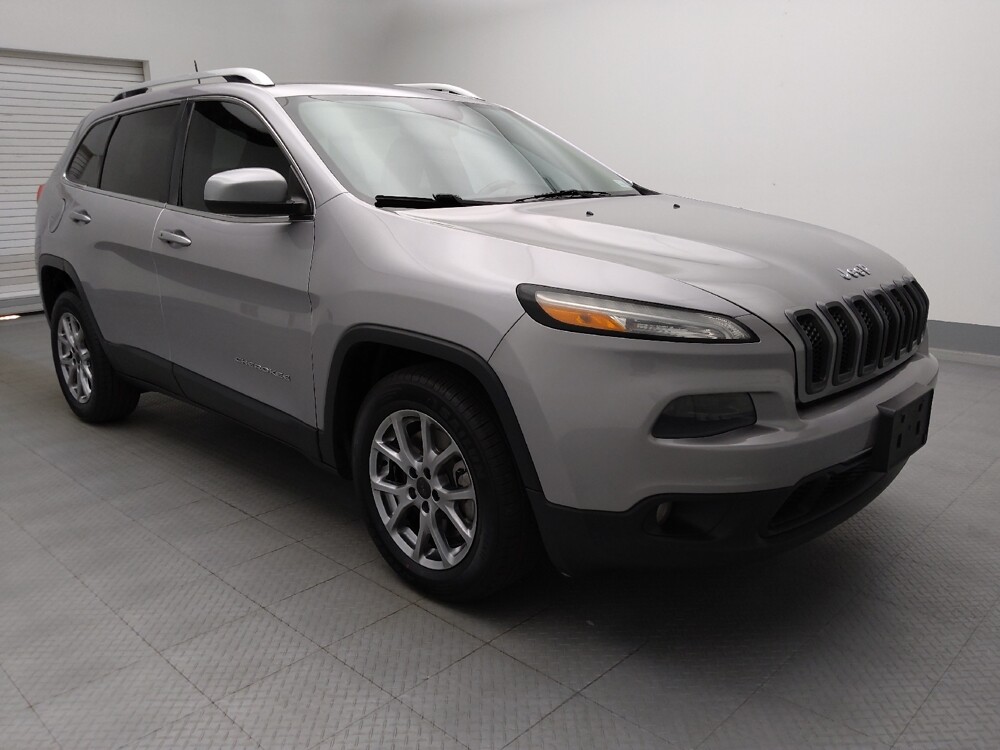 2018 Jeep Cherokee in Denver, CO 80012 - 18072732 13