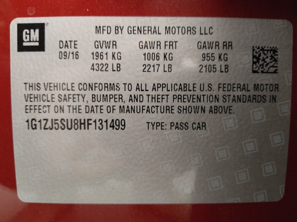 2017 Chevrolet Malibu in Lakewood, CO 80215 - 18072741 33