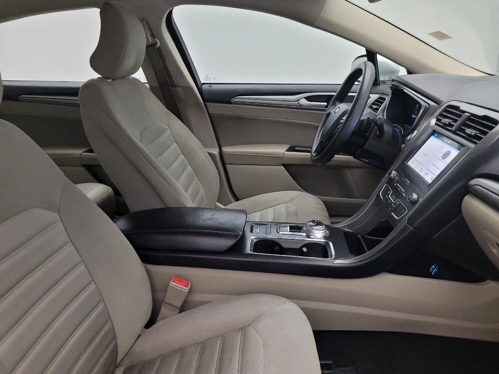 2019 Ford Fusion in Glendale, AZ 85301 - 18072762 21