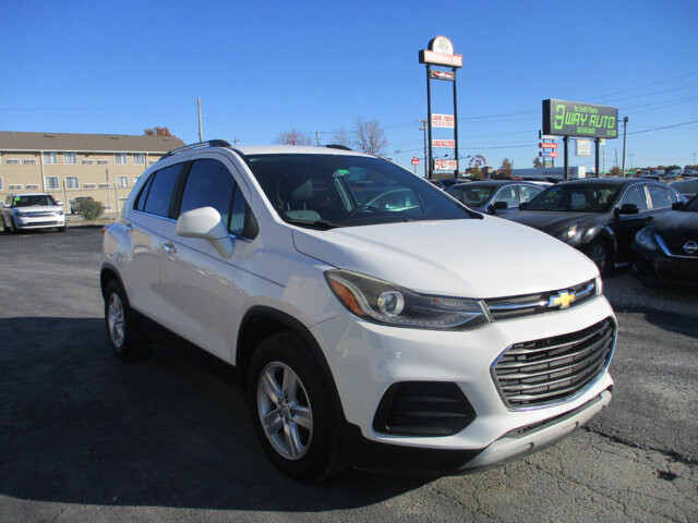 2018 Chevrolet Trax in Oak Grove, MO 64075 - 18072807 3