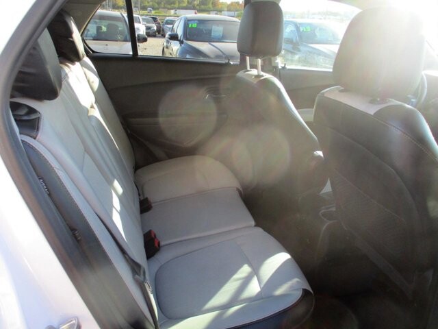 2018 Chevrolet Trax in Oak Grove, MO 64075 - 18072807 12